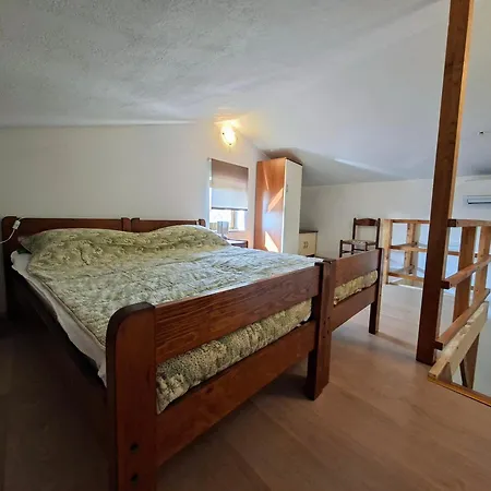 Valentina Apartman *